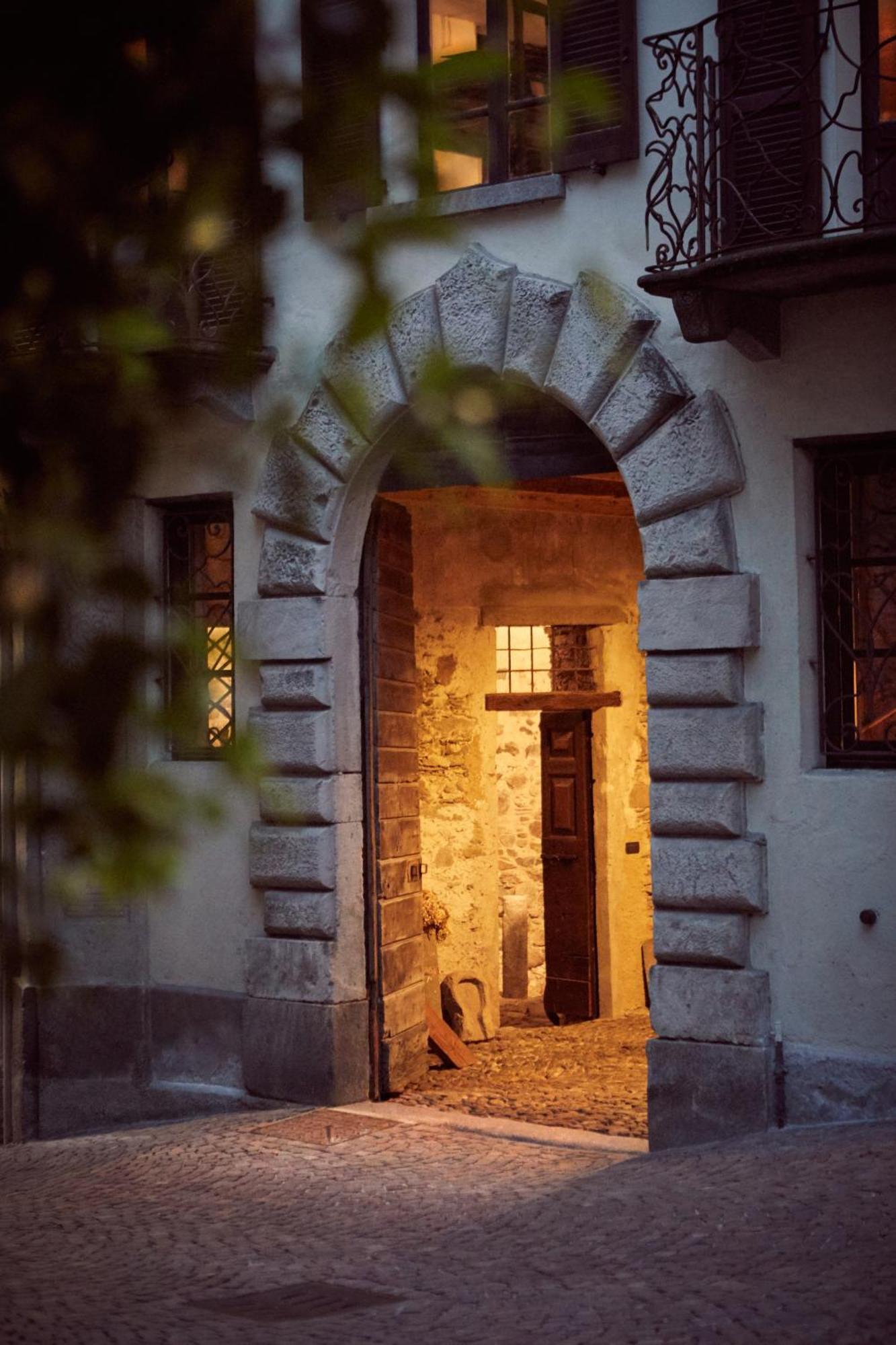 Le Corti Dei Sassi Bed & Breakfast Berbenno di Valtellina Exterior foto